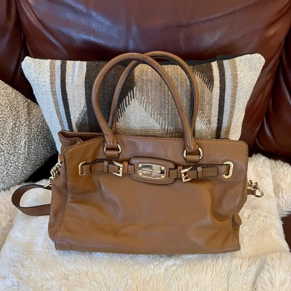 Micheal Kors Hobo Purse - Picture 5 of 11